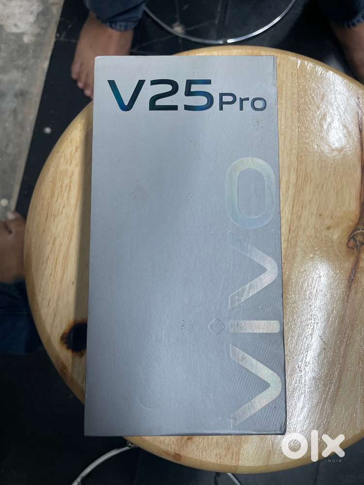 V25 pro 12/256 gb brand new condition