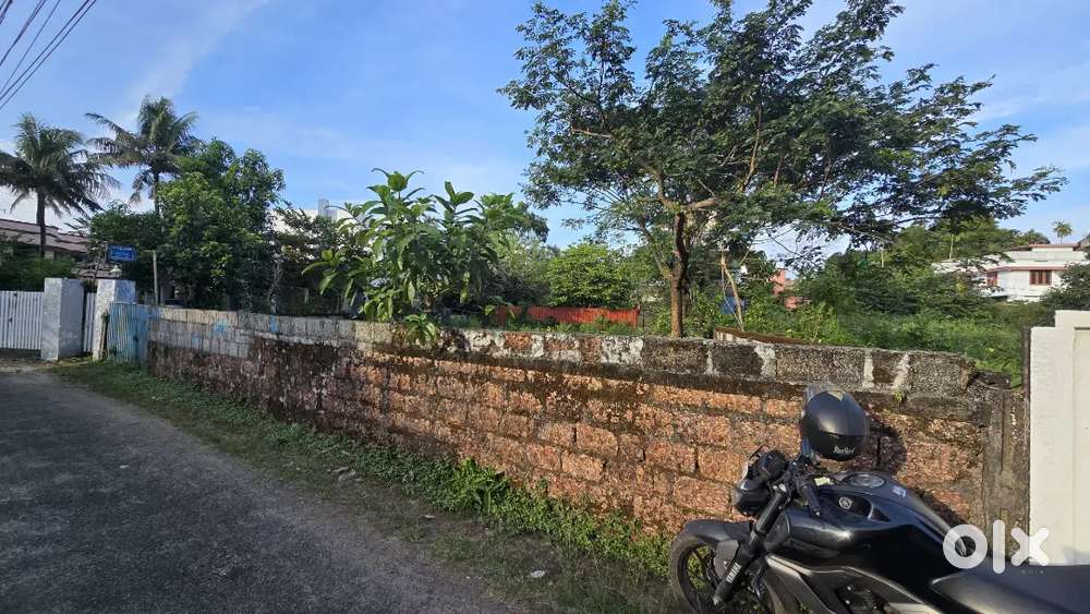 Aluva paravoor kavala near manappuram side 12 house plot for sale
