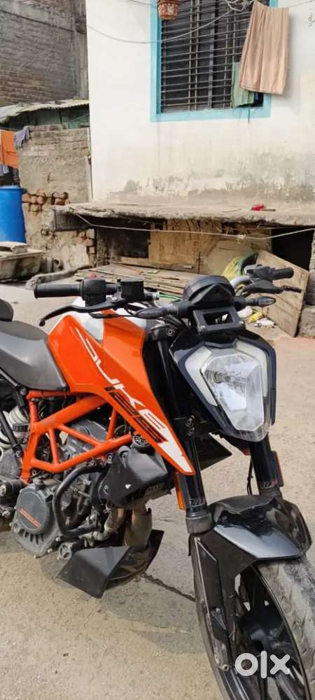 KTM Duke 125