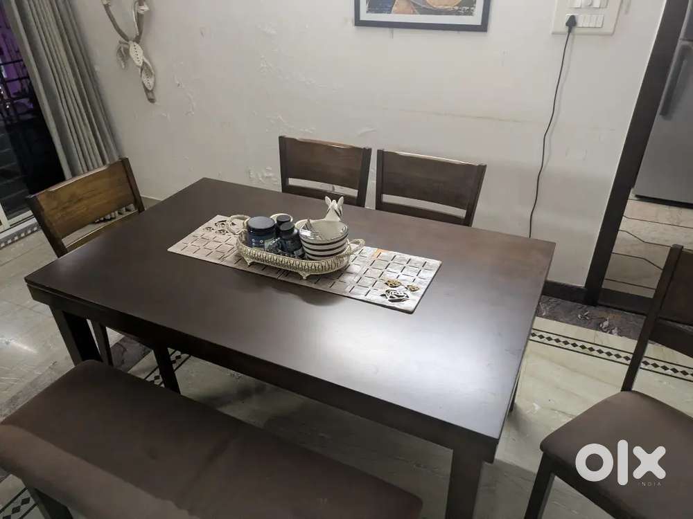 Wooden dining table and chair set ( 6 seater)