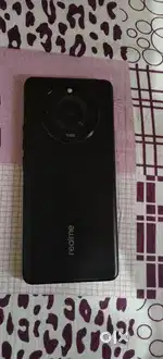 11 pro plus 8 and 256 gb...super camera .