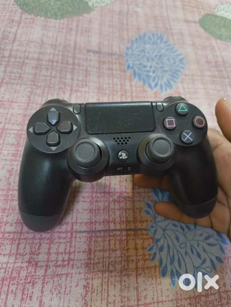 PS4 controller in mint condition