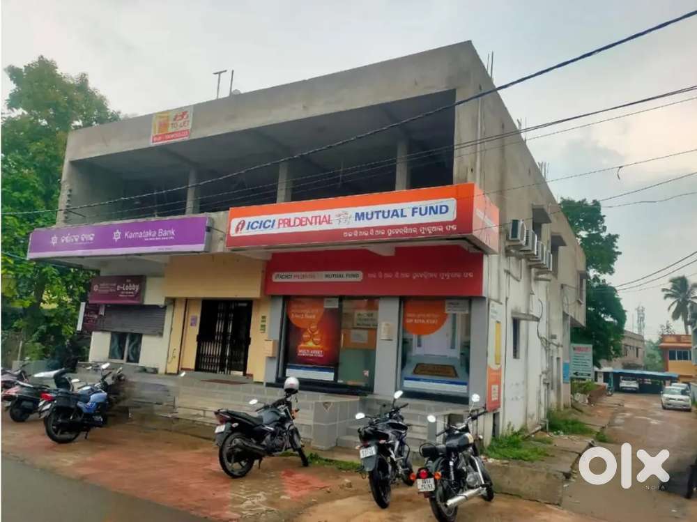 Premium 1st floor commercial space available at mahaveer plaza