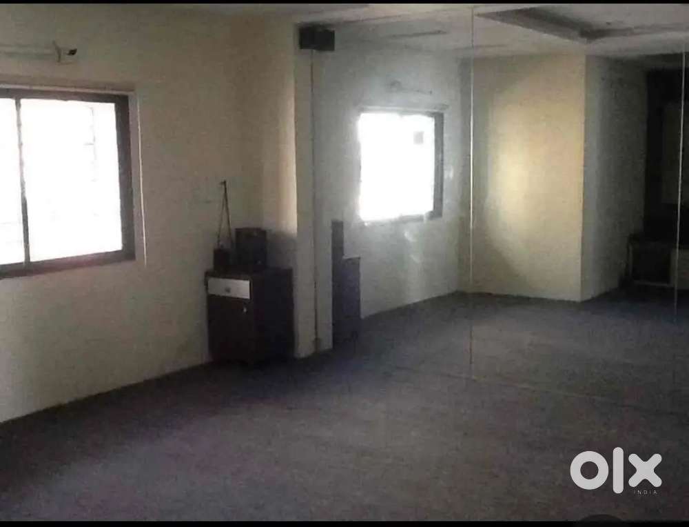 1400 sq ft office for rent