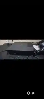 PS4 pro 1tb with 2 controller