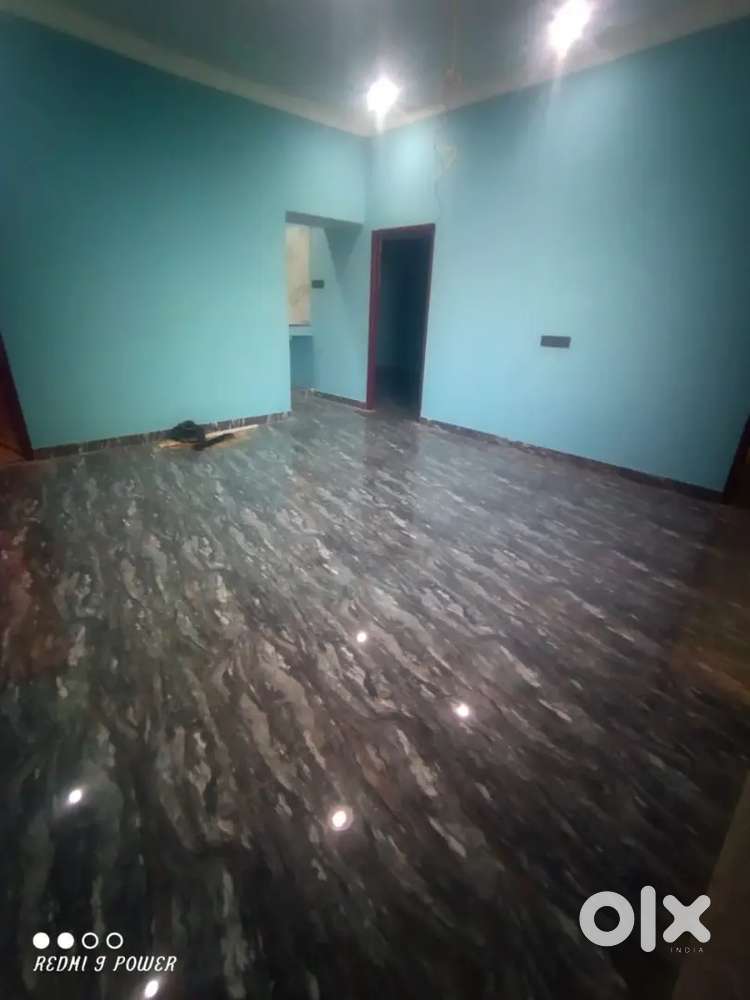 2bhk house for lease near police station mangadu