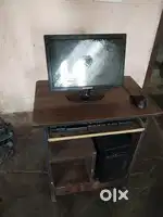 New Desktop, i3, SSD 250 gb, 17 inch Monitor, computer table