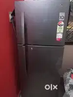 Double door refrigerator