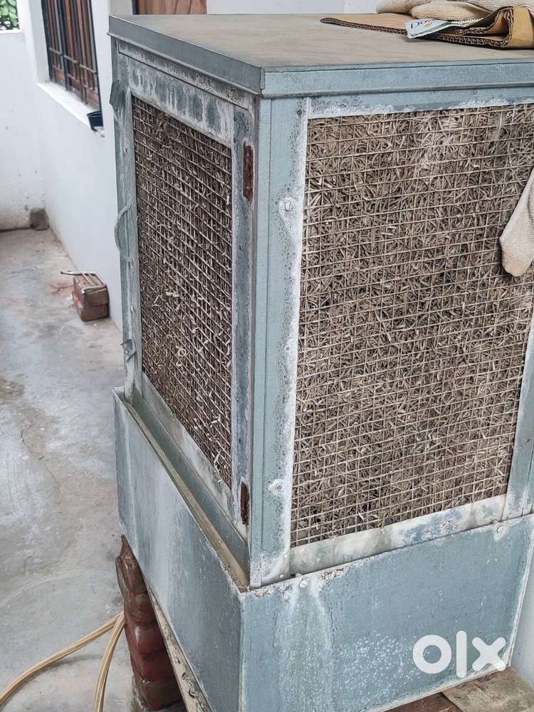 Cooler for sale price 2800