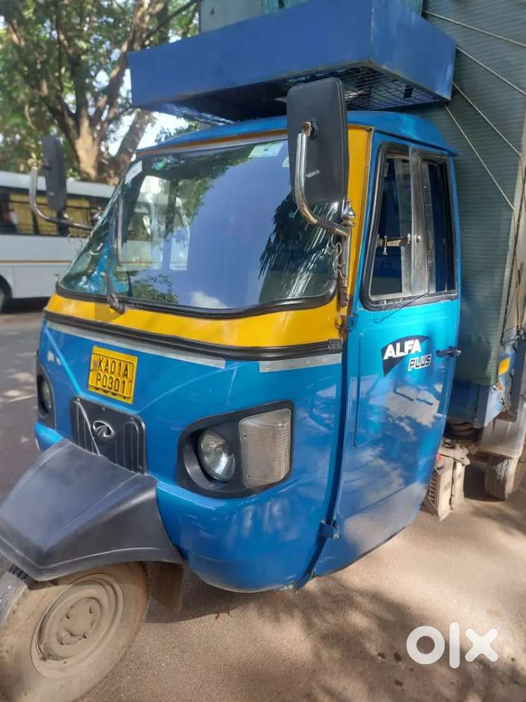 Mahendra Alpha CNG 3 Wheeler