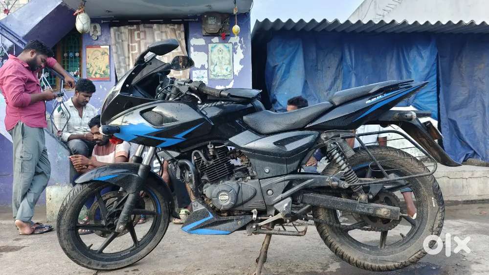 Pulsar 220 blue color full condition