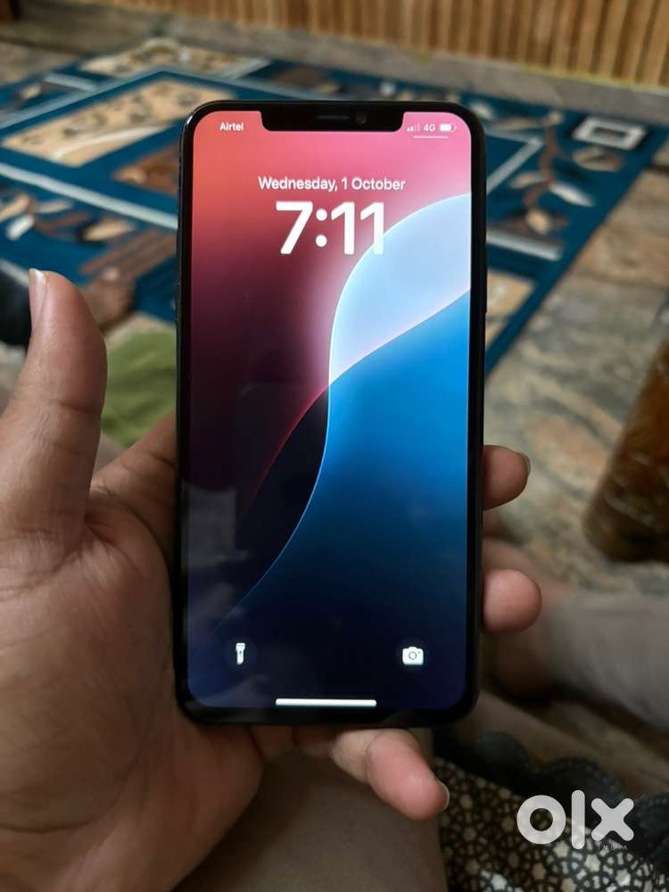 Iphone 11 Pro Max  256 GB  Good condition