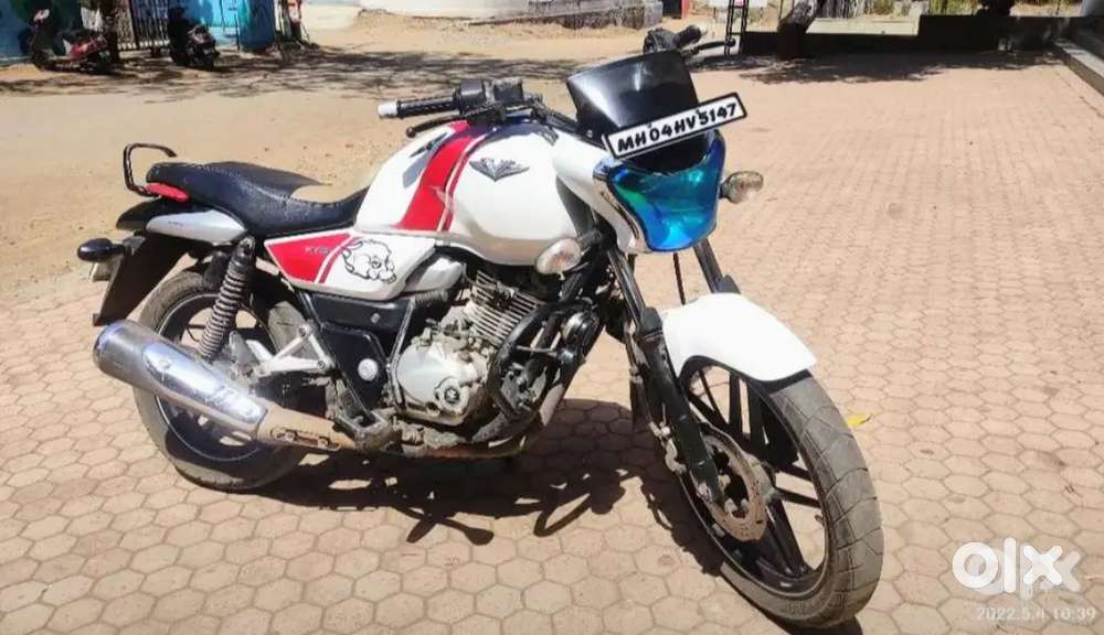 Bajaj Vikrant 150CC Pearl White