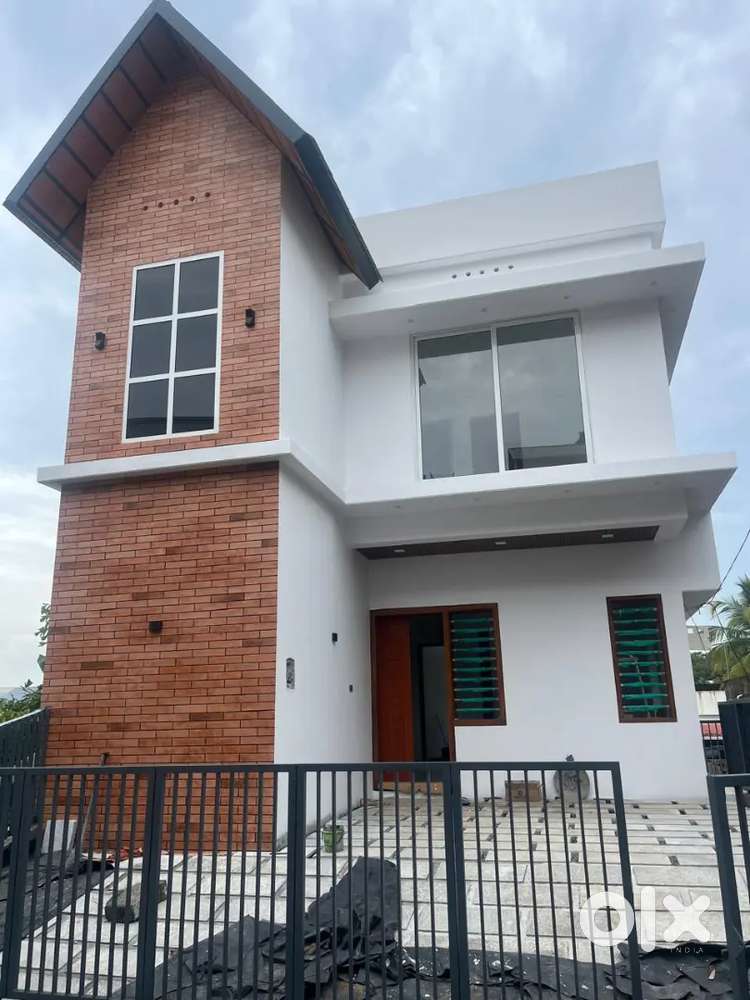 Ekm Edapally kalamasery villas,plots