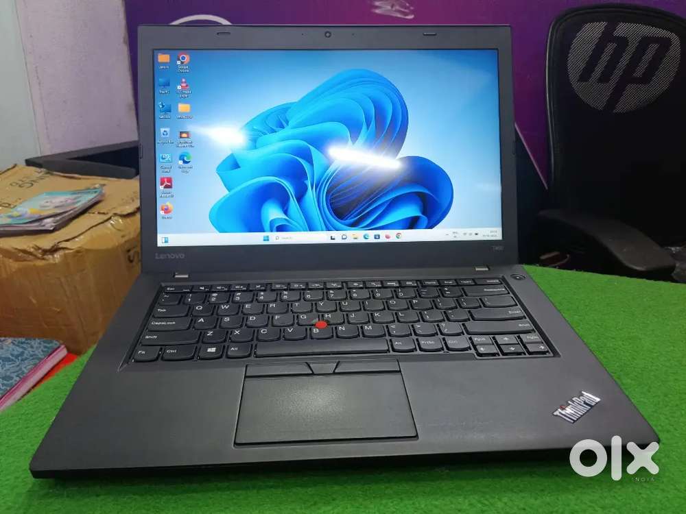 Lenovo ThinkPad T460 i7 Processor 8gb RAM 256gb SSD 14 inches Gud Work