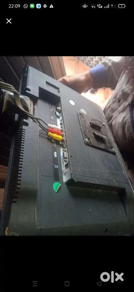 Aiwa Slim Small TV  12V Adapter Lost  Working Condition