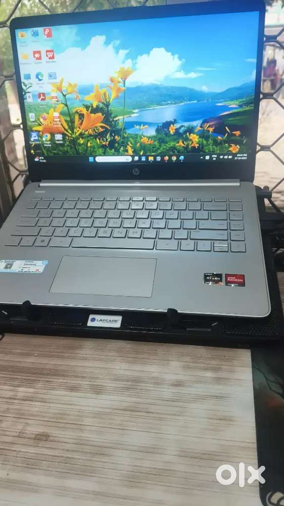 HP RYZEN 5300U