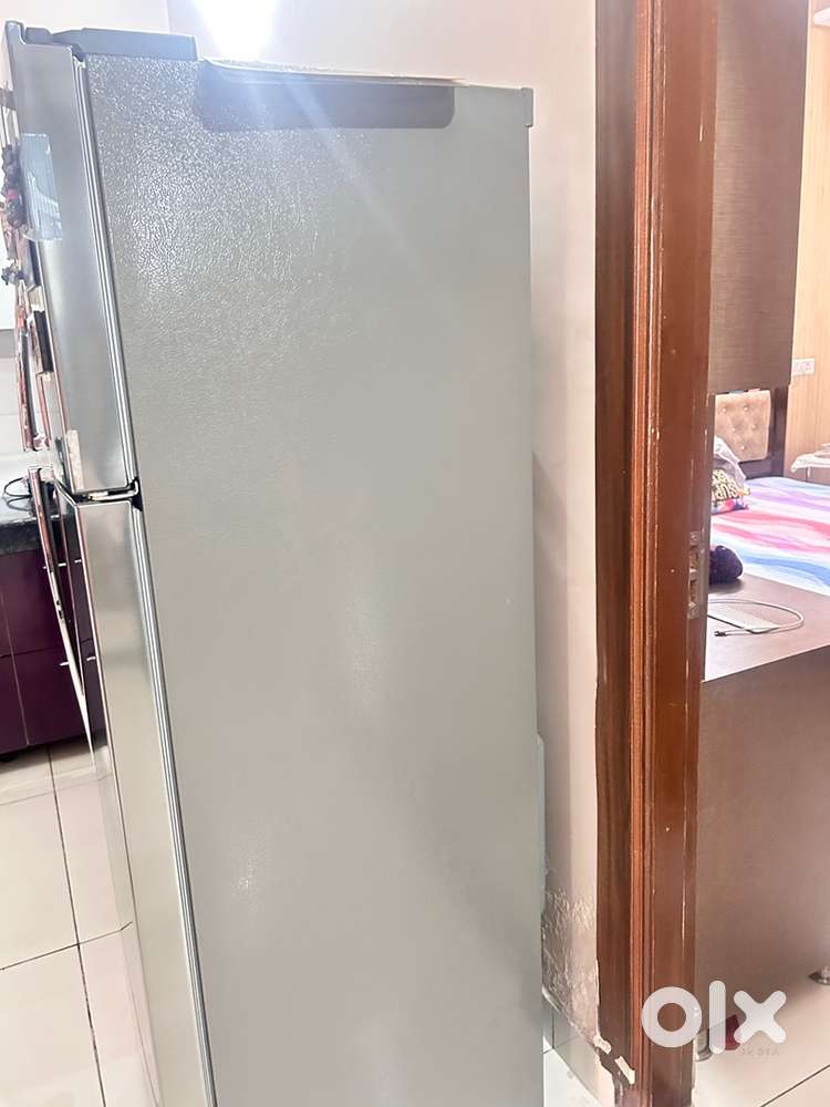 LG refrigerator 300-350 capacity