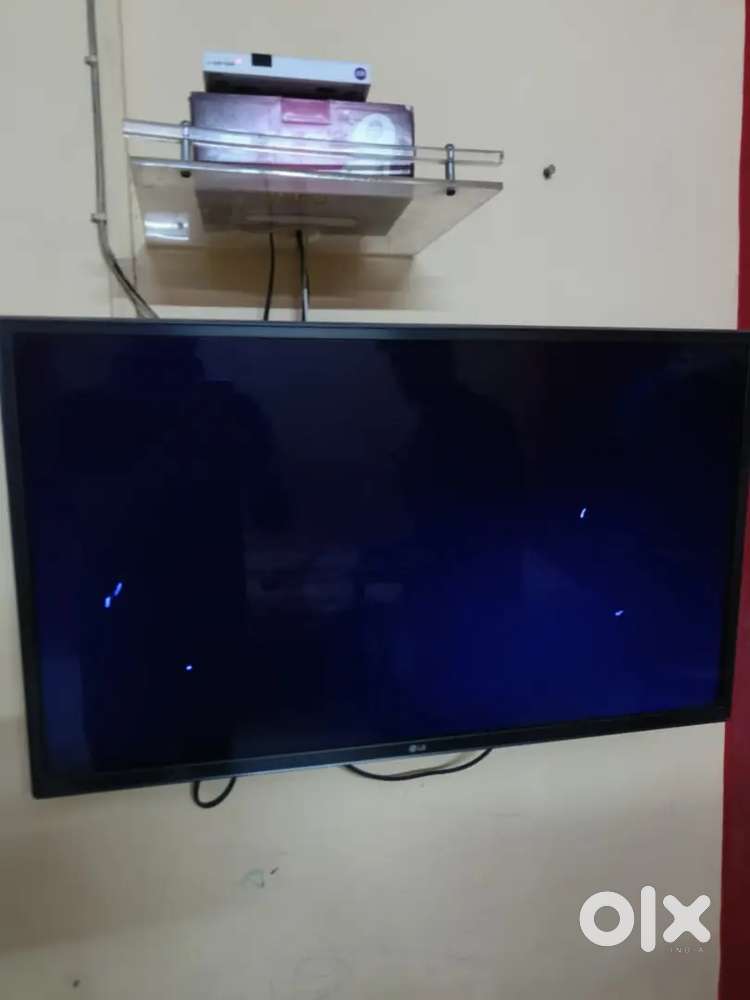 LG 32inch LCD and D2H setup box with dish