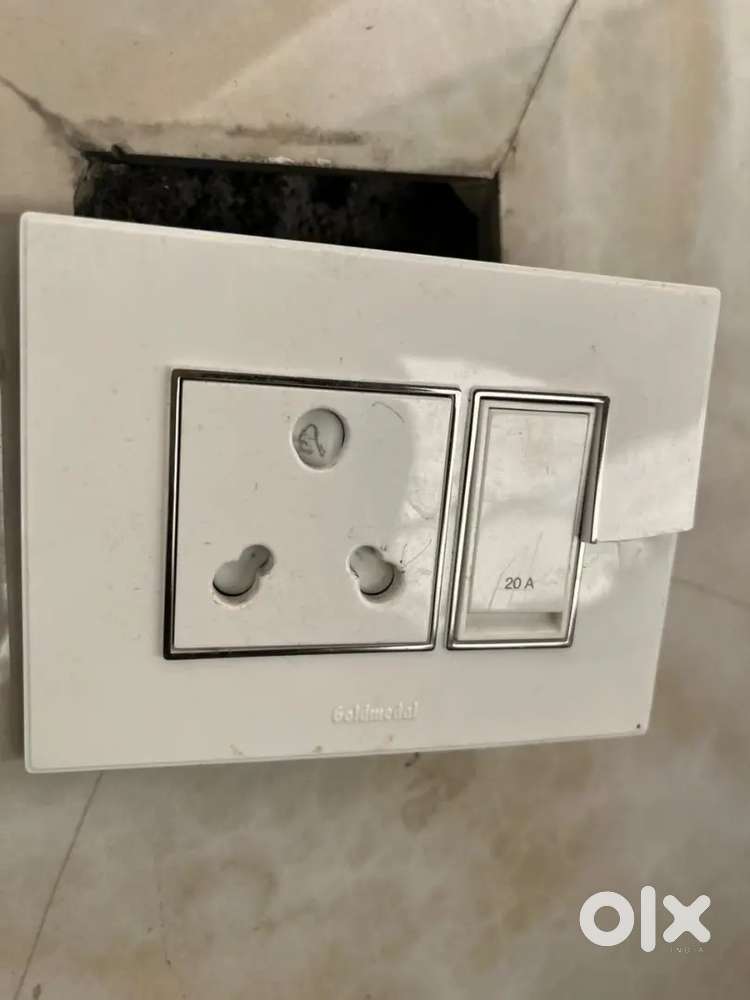 बिजली दुकान में लड़के की जरूरत है।