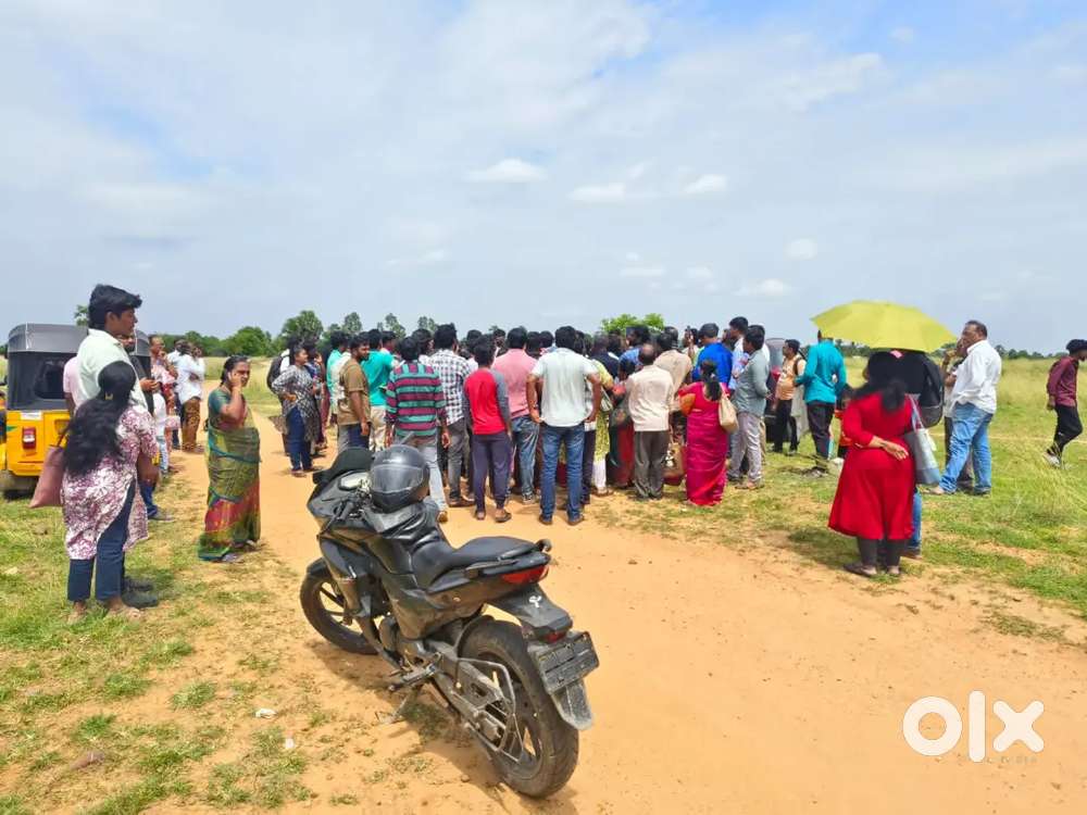 Plots near Thakkolam railway station
