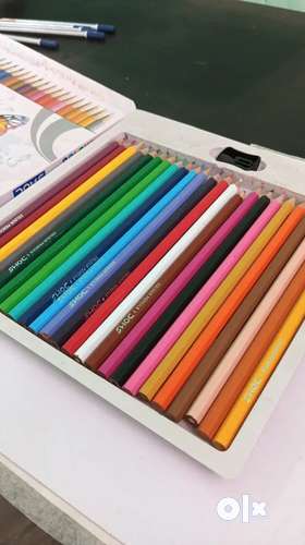 Doms colour pencil