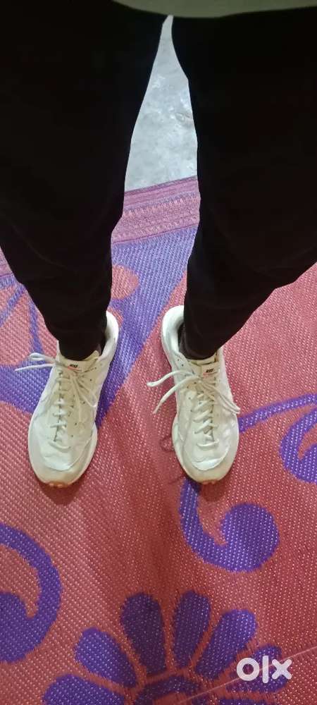 Nike sneaker shoes 6month old white shoe