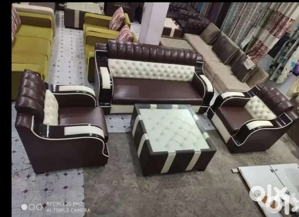 Hamare yaha sabhi prakar ke sofe banaye Jate hai Sofa  53 no, L sofa,,