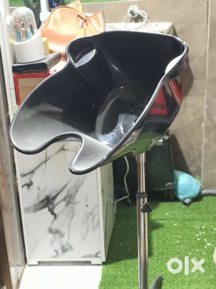 Portable washbasin n parlour chair