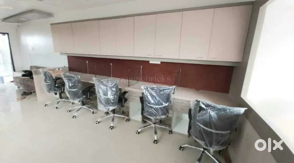 LUXURIOUS FULLY FURNISHED OFFICE AT RENT PALASIYA INDORE