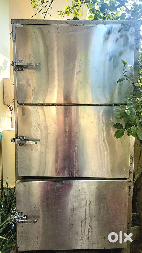 Stainless steel commercial fridge