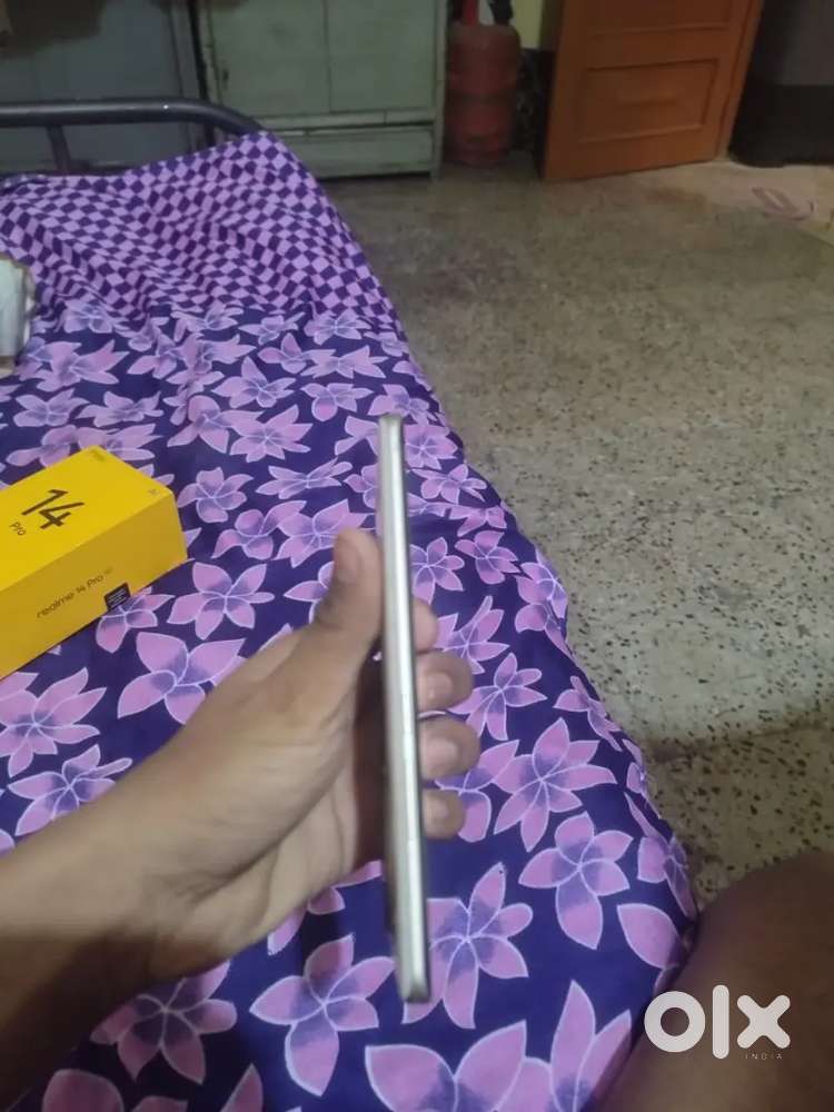 Best condition new phone 14/04/2025