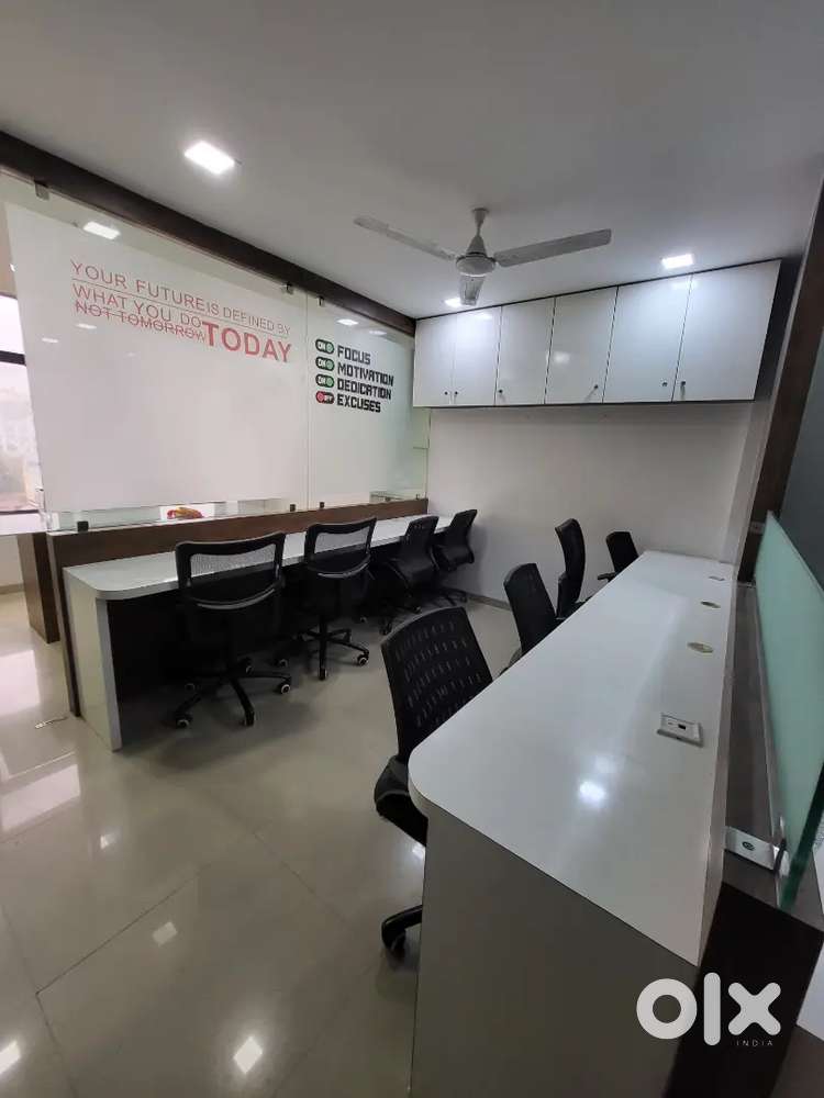 BOSS CABIN WORK-STATION-10 FURNISHED OFFICE AT RENT PALASIYA INDORE