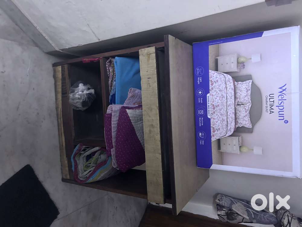 Computer table