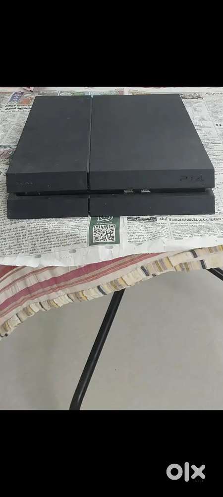 Ps4 Standard Edition 1TB with Controller
