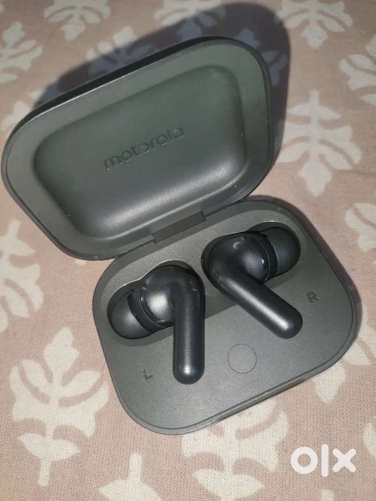 Moto buds plus (Sound By Bose)