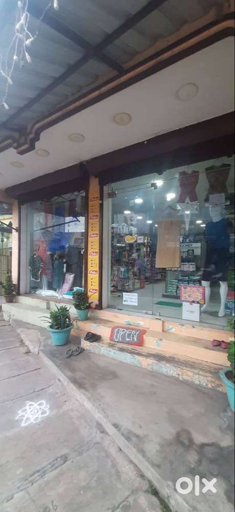 Successfully running textile showroom for sale-Lawspet- Pondy- 23 Lakh
