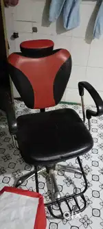 Beauty parlour chair