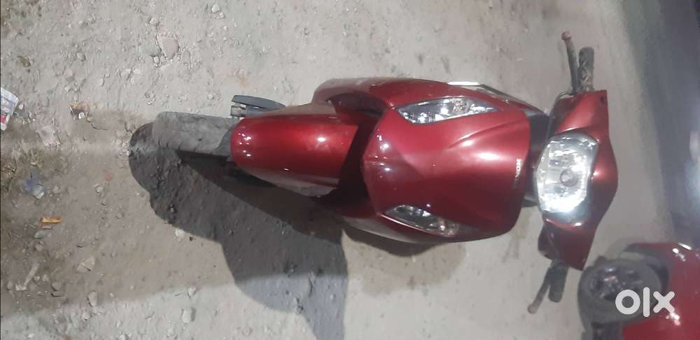Honda activa i red 2014 model