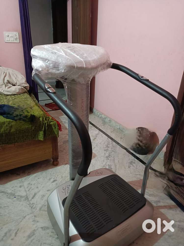 Massager for full body workout vibration platform fitness machine