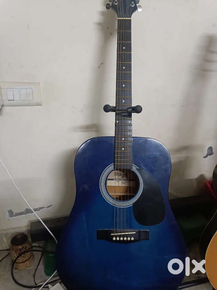 Semi Acoustic Guitar