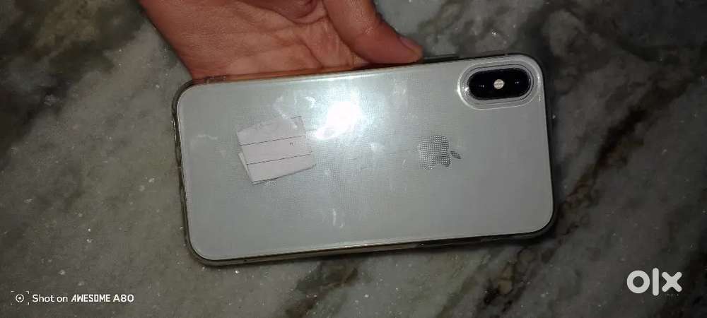 Phone kii condition ek dum new hai i phone xs hai 256 gb main