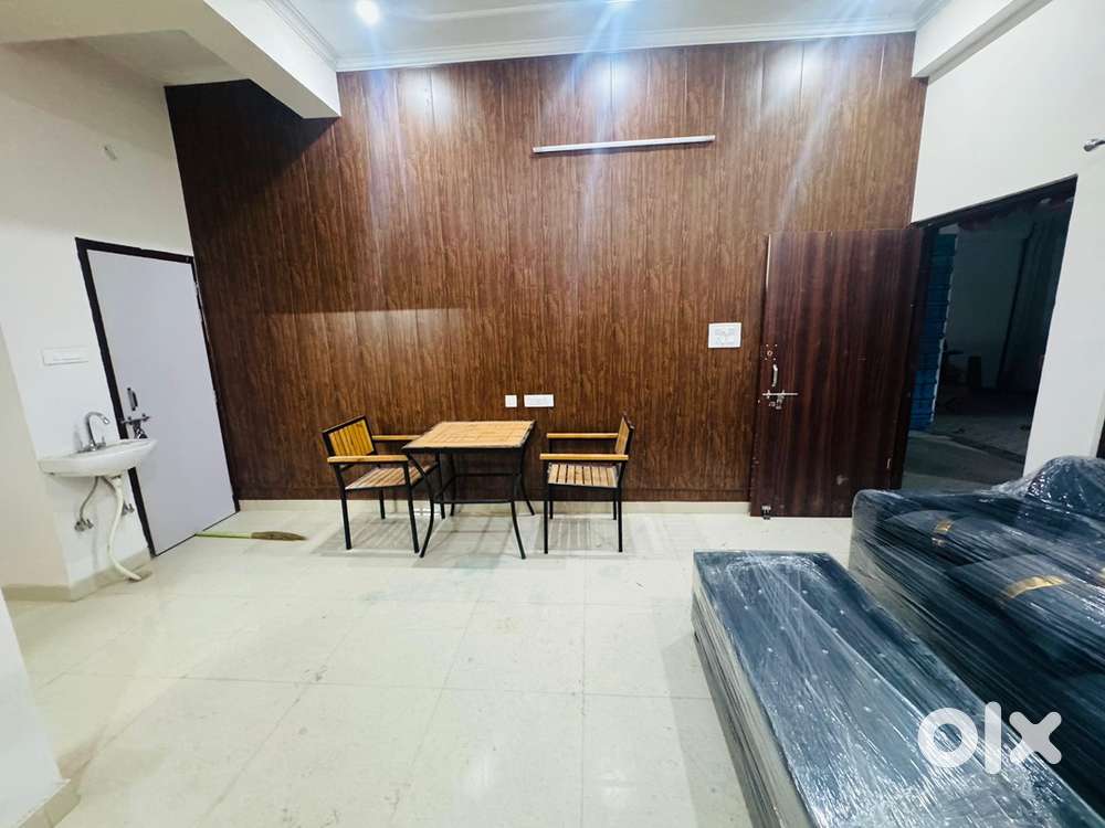 Near plazzio 4 bhk or 2 BHK full furnished