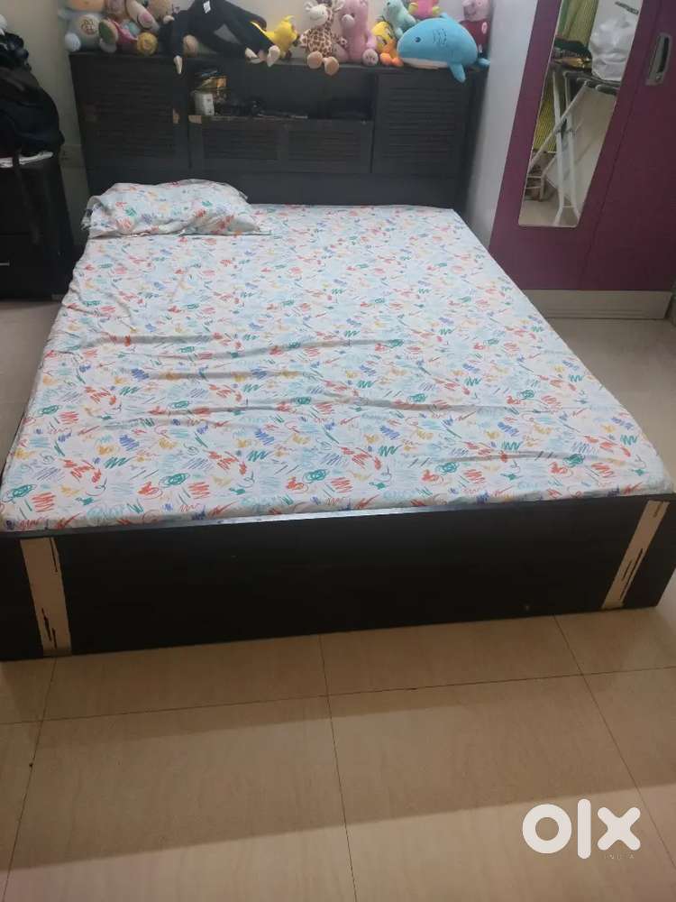 Queen Size bed with storage and  mattress