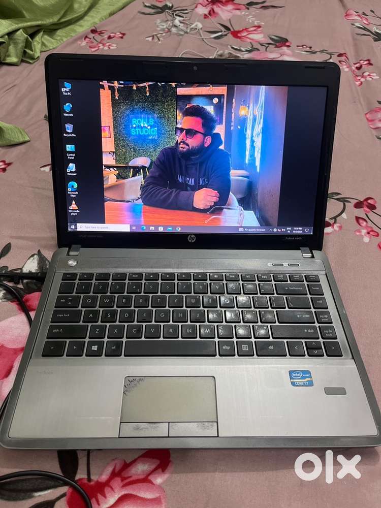 Hp Probook laptop with i5 processor and 8 gm ram