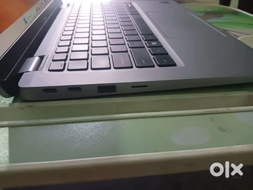 Dell Latitude 5320 i5 11th Gen 16GB RAM  256GB SSD  Iris Xe Graphics