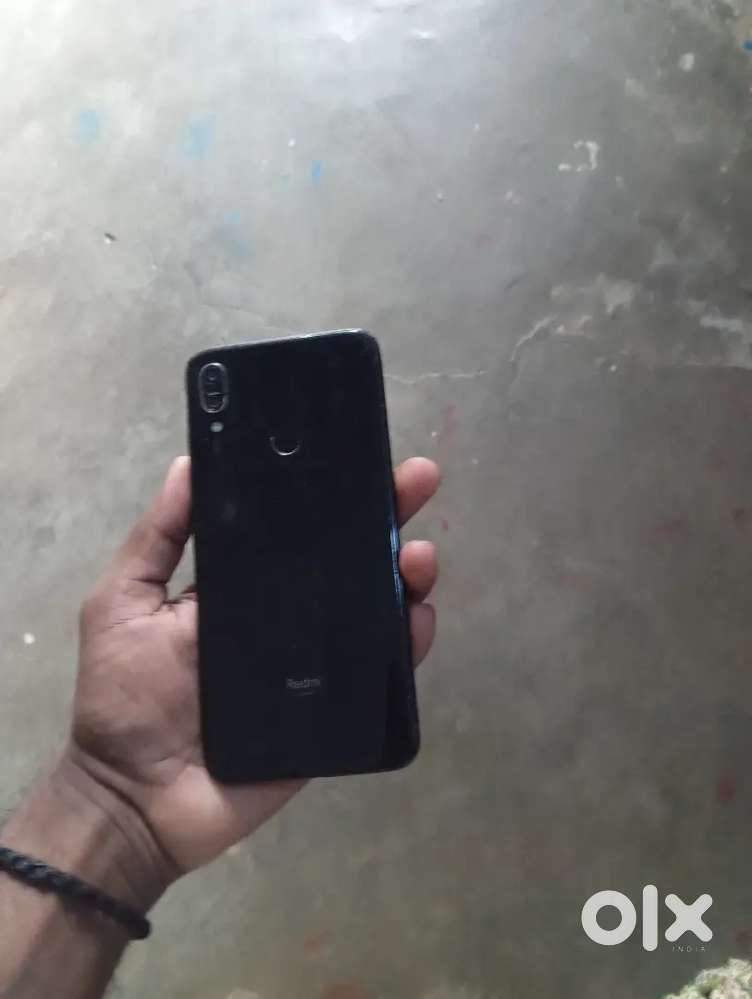 2000 ki jarurat hai