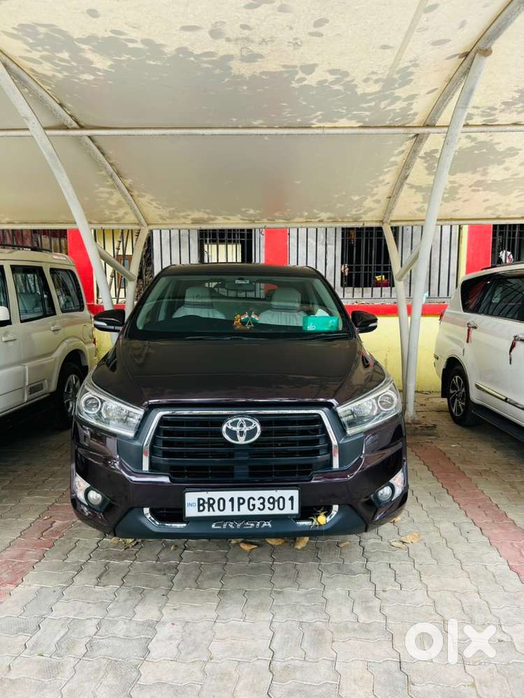 Toyota Innova Crysta 2016 Diesel Well Maintained