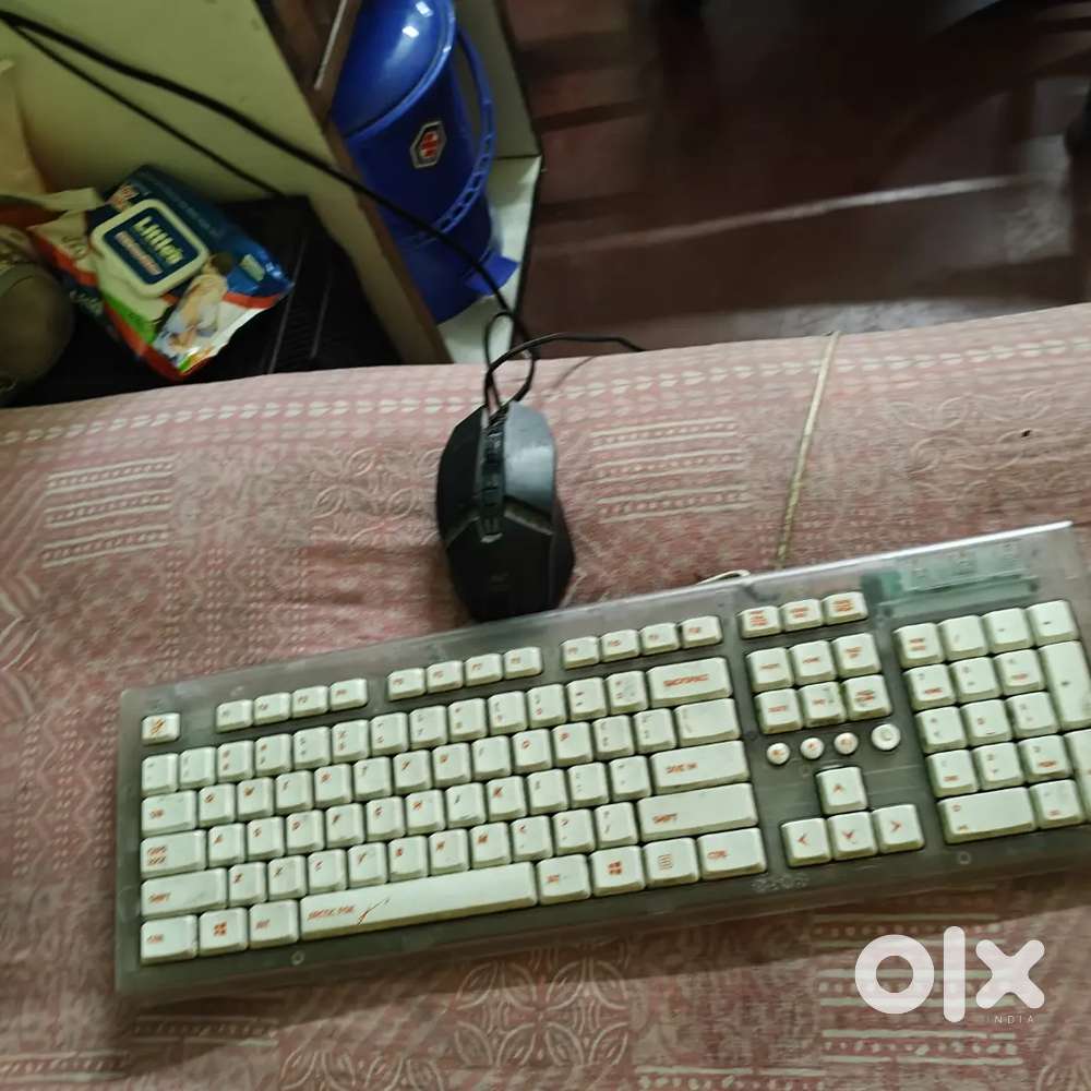 Arctic fox keyboard+ ant esports RGB gaming mouse