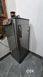 Whirlpool 184L Fridge with Bill under warranty